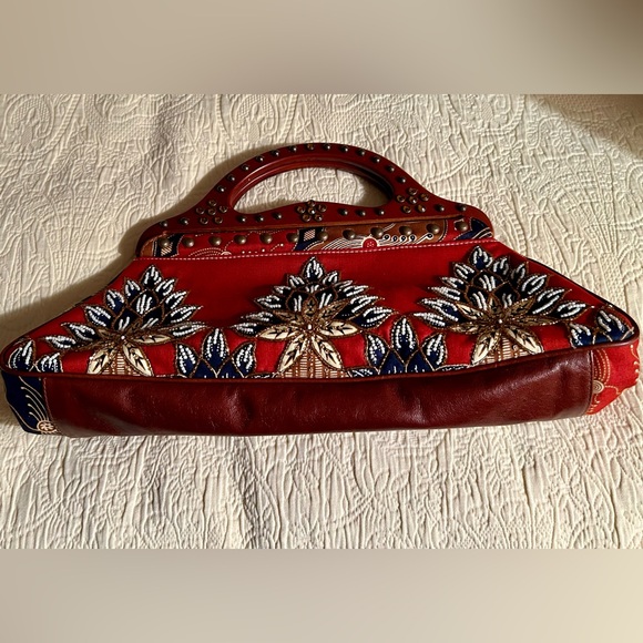 Isabella Fiore Vintage embroidered beaded bag clutch purse with wooden handles - Picture 6 of 12